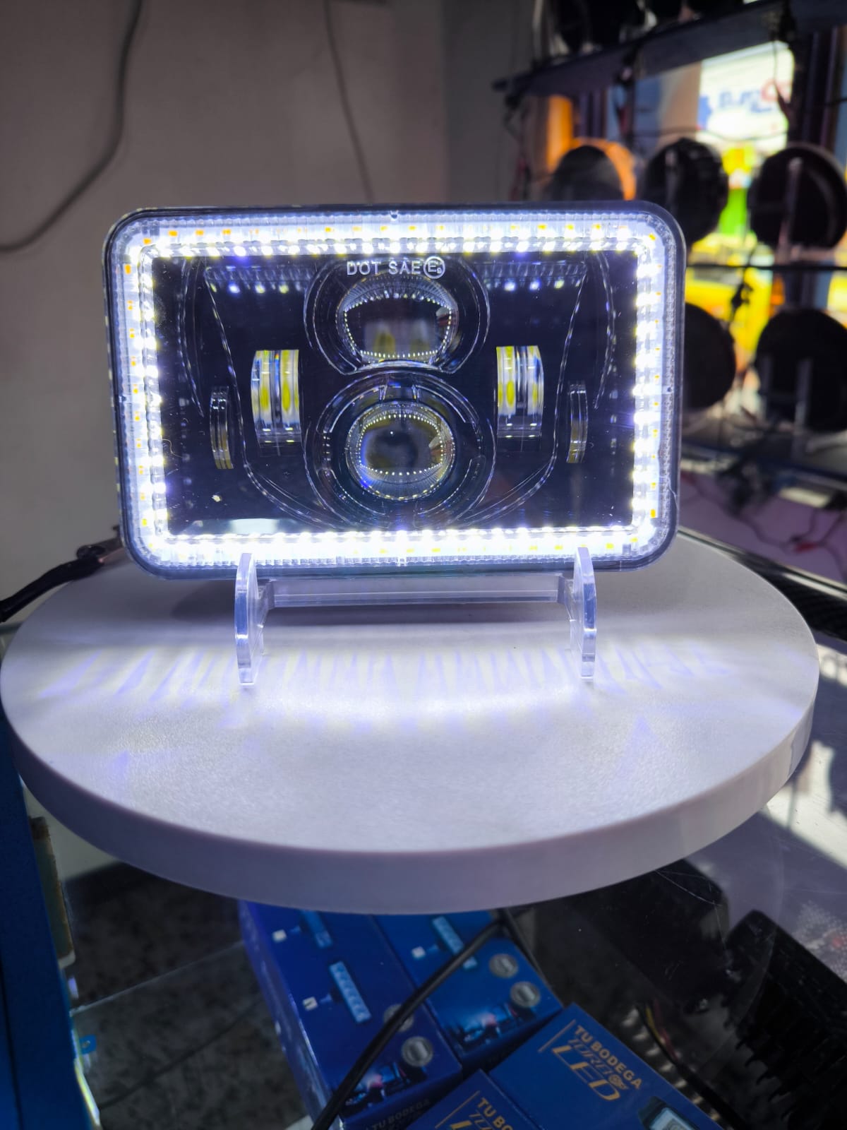 Miniatura 2 de Par Farolas kenworth (tb049K)